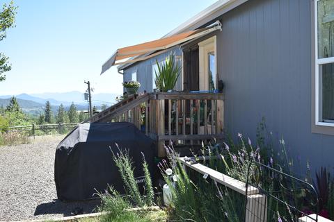230 Leafwood Dr, Eagle Point, OR 97524 photo 8