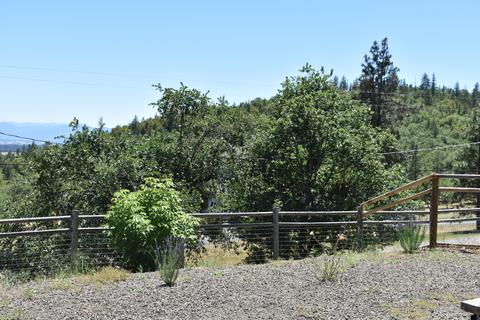 230 Leafwood Dr, Eagle Point, OR 97524 photo 22