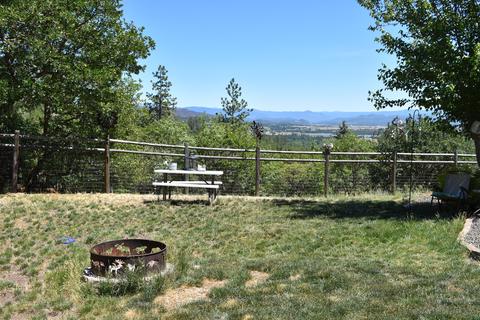 230 Leafwood Dr, Eagle Point, OR 97524 photo 17