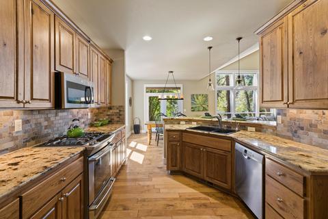 1101 E Timber Pine Dr, Sisters, OR 97759 photo 16