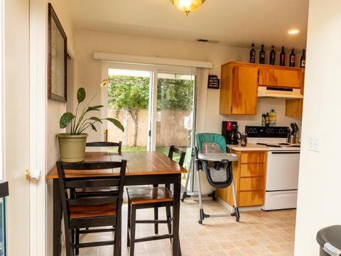 148 S Haskell St, Central Point, OR 97502 photo 5