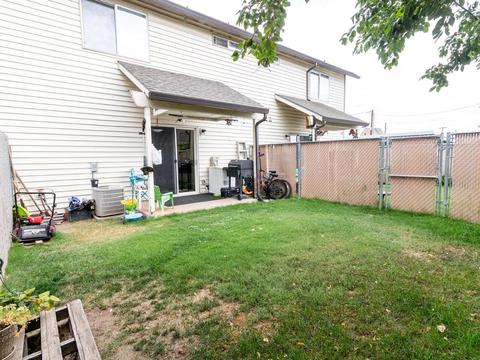 148 S Haskell St, Central Point, OR 97502 photo 10