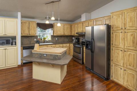 19225 Cherokee Rd, Bend, OR 97702 photo 5