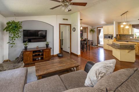 19225 Cherokee Rd, Bend, OR 97702 photo 2