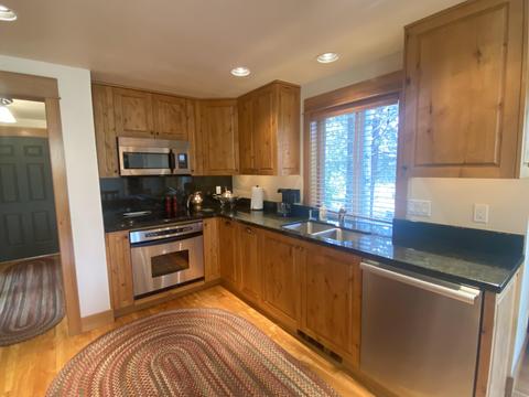 55395 Big River Dr, Bend, OR 97707 photo 7