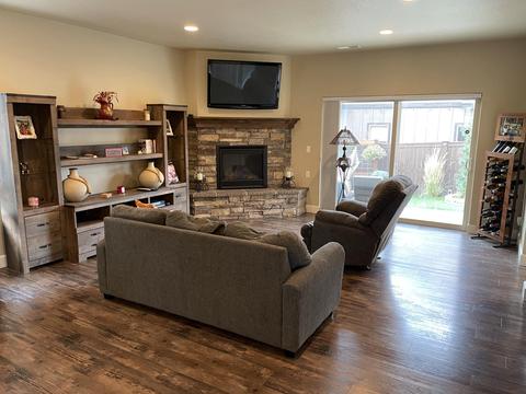 62923 Daniel Rd, Bend, OR 97701 photo 2