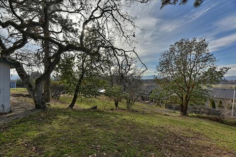 805 Mesa Dr, Eagle Point, OR 97524 photo 22
