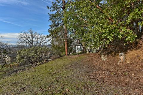 805 Mesa Dr, Eagle Point, OR 97524 photo 21