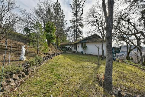 805 Mesa Dr, Eagle Point, OR 97524 photo 13