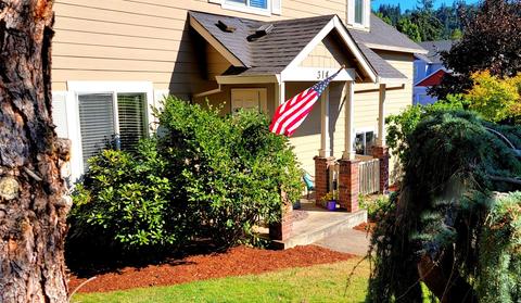 314 Pioneer Dr, Silverton, OR 97381 photo 2