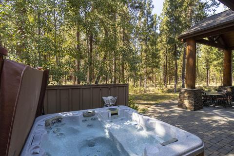 56395 Fireglass Loop, Bend, OR 97707 photo 23