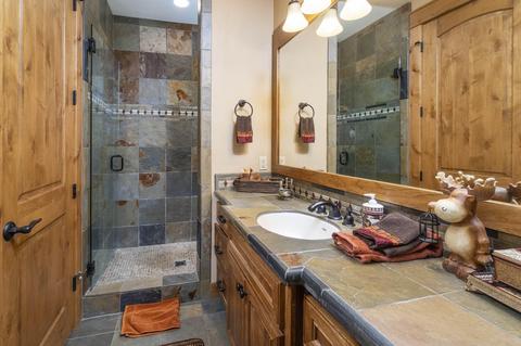56395 Fireglass Loop, Bend, OR 97707 photo 16