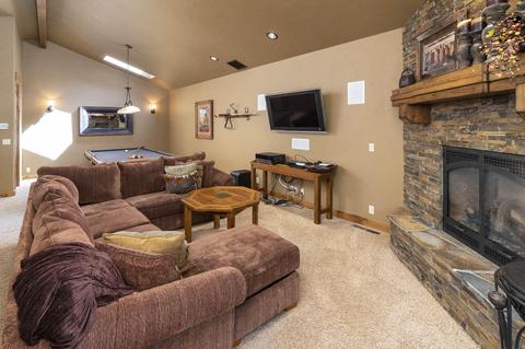 56395 Fireglass Loop, Bend, OR 97707 photo 21
