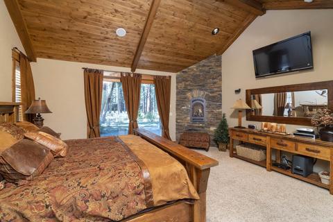 56395 Fireglass Loop, Bend, OR 97707 photo 10