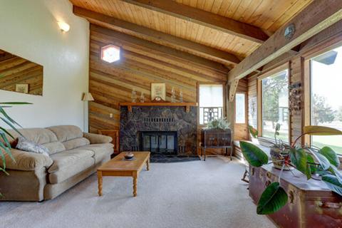 63825 Pioneer Loop, Bend, OR 97701 photo 3