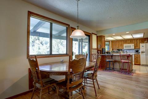 63825 Pioneer Loop, Bend, OR 97701 photo 5