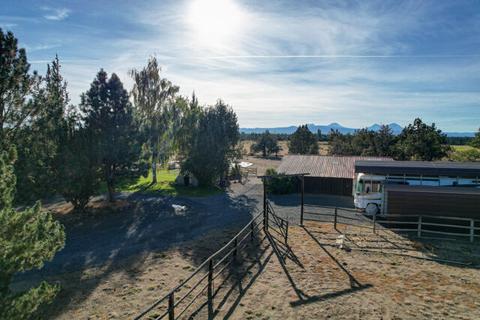 63825 Pioneer Loop, Bend, OR 97701 photo 33