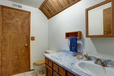 63825 Pioneer Loop, Bend, OR 97701 photo 18