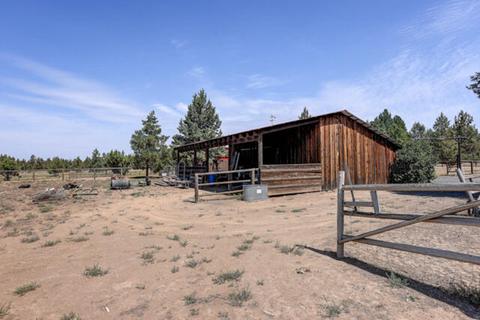 63825 Pioneer Loop, Bend, OR 97701 photo 29