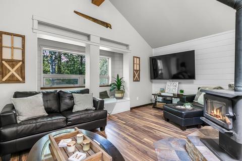 54822 Maple Dr, Bend, OR 97707 photo 6