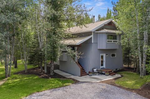 54822 Maple Dr, Bend, OR 97707 photo 1