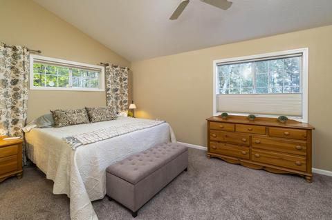 1656 Summit Dr NW, Bend, OR 97703 photo 17
