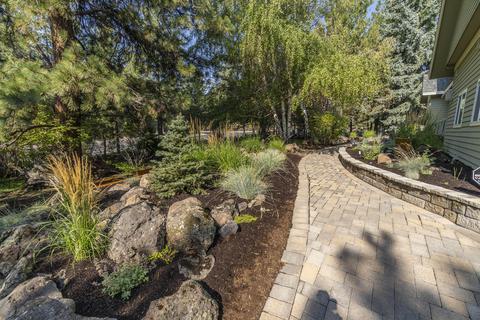 1656 Summit Dr NW, Bend, OR 97703 photo 30