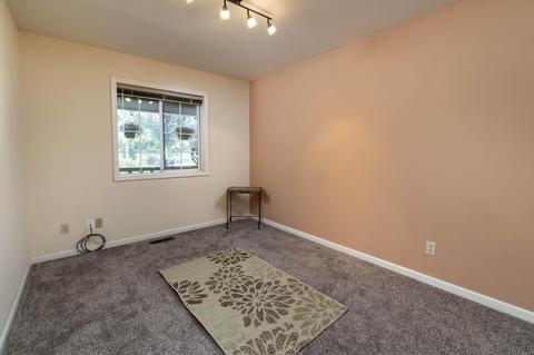 1656 Summit Dr NW, Bend, OR 97703 photo 19
