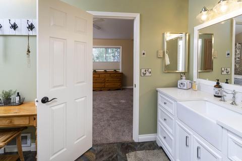 1656 Summit Dr NW, Bend, OR 97703 photo 15