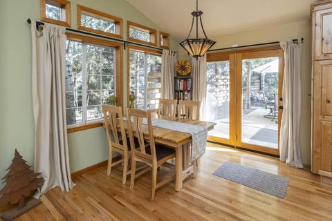 1656 Summit Dr NW, Bend, OR 97703 photo 6