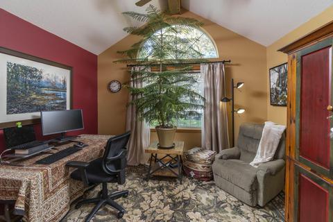 1656 Summit Dr NW, Bend, OR 97703 photo 11