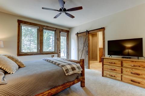 56397 Trailmere Cir, Bend, OR 97707 photo 18