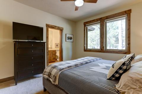 56397 Trailmere Cir, Bend, OR 97707 photo 26
