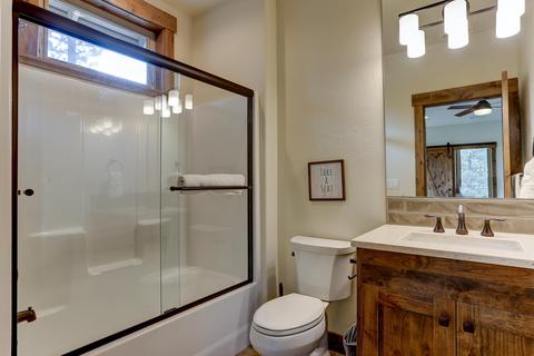 56397 Trailmere Cir, Bend, OR 97707 photo 39