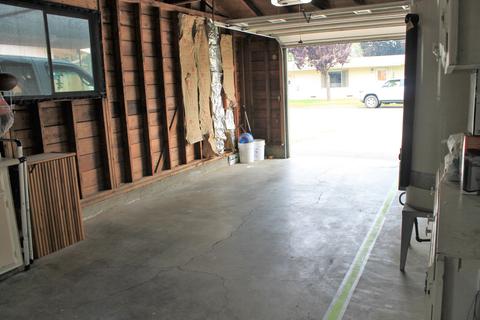 1101 Comet Ave, Central Point, OR 97502 photo 17