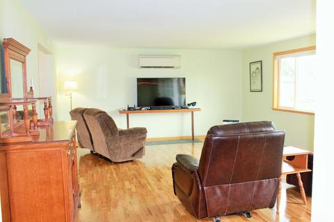 1101 Comet Ave, Central Point, OR 97502 photo 4