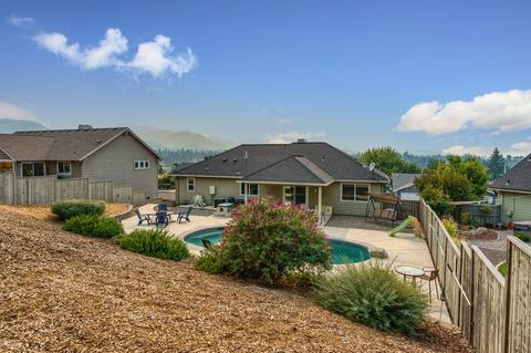406 Phoenix Hills Dr, Phoenix, OR 97535 photo 26