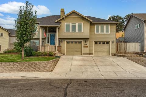 406 Phoenix Hills Dr, Phoenix, OR 97535 photo 2