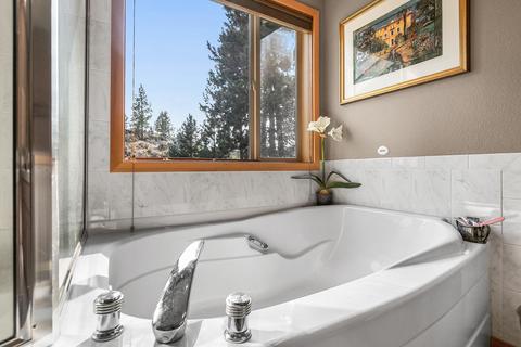 19644 Painted Ridge Loop, Bend, OR 97702 photo 31