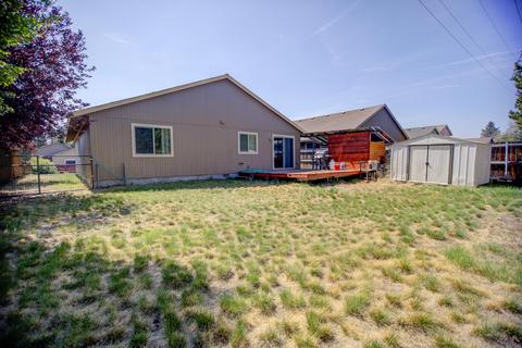 16480 Heath Dr, La Pine, OR 97739 photo 4
