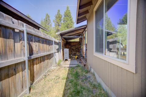 16480 Heath Dr, La Pine, OR 97739 photo 2