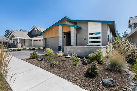 60105 SE Ruby Peak Loop, Bend, OR 97702 photo 2