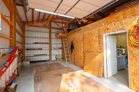 17031 Upland Rd, Bend, OR 97707 photo 37