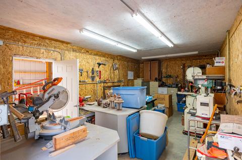 17031 Upland Rd, Bend, OR 97707 photo 39