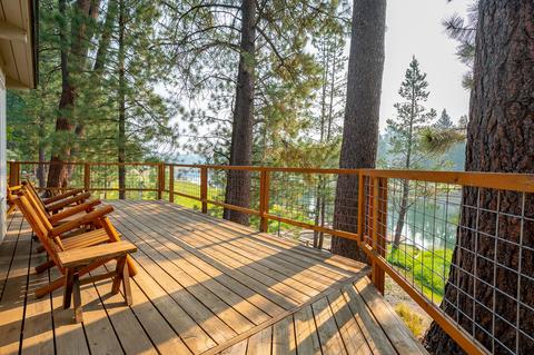 17031 Upland Rd, Bend, OR 97707 photo 1