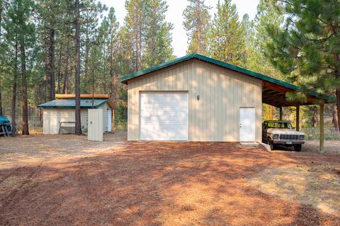 17031 Upland Rd, Bend, OR 97707 photo 35
