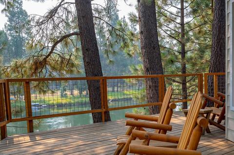 17031 Upland Rd, Bend, OR 97707 photo 2