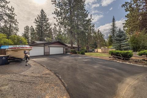 19779 Silver Ct, Bend, OR 97702 photo 2