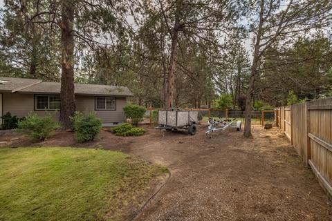 19779 Silver Ct, Bend, OR 97702 photo 31