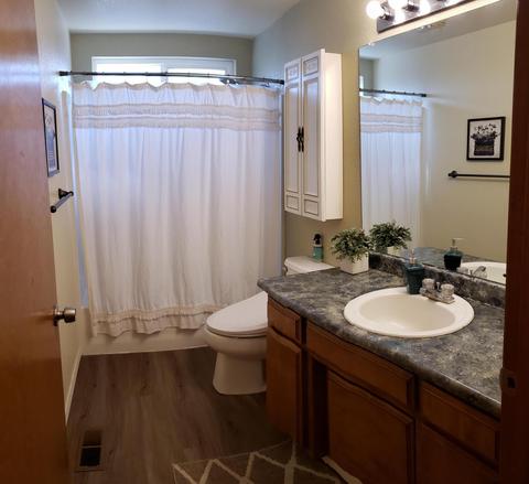 476 Daniel St, Central Point, OR 97502 photo 2